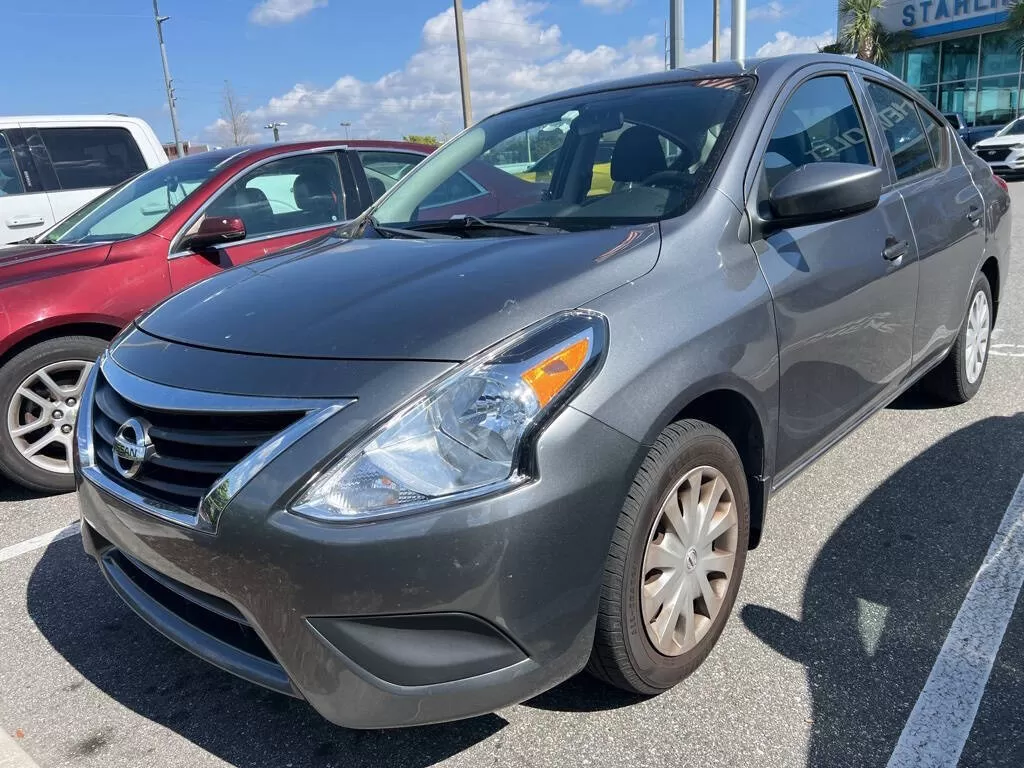 Nissan Versa